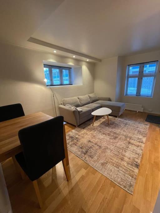 Revtind - Modern Apartment With Free Parking Нарвик Экстерьер фото